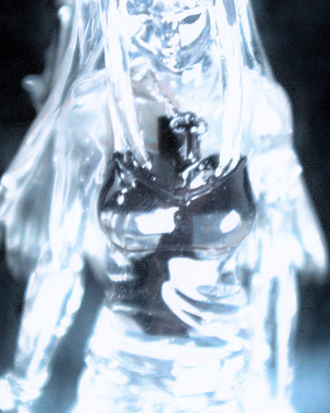 ryo - 3D Clear Cross Charm